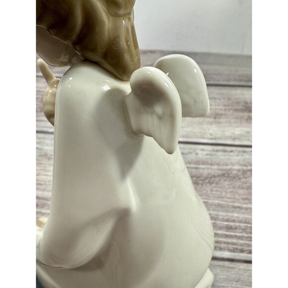 Lladro #4635 Angel protecting a baby Figurine Guardian Angel Spain RETIRED - Picture 8 of 14